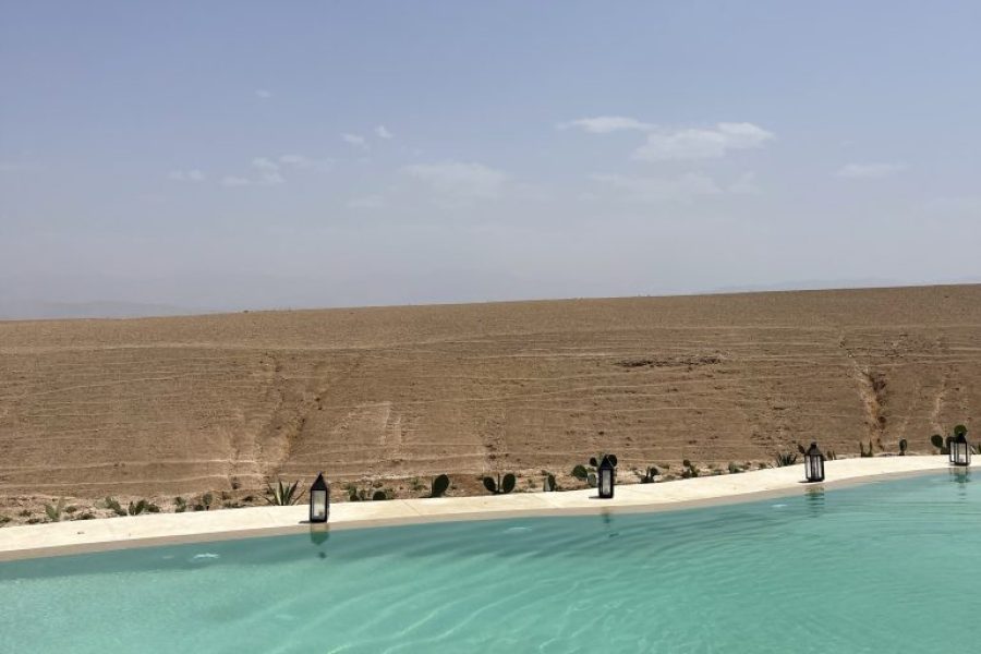 Quad + déjeuner + accès piscine au Bédouin
