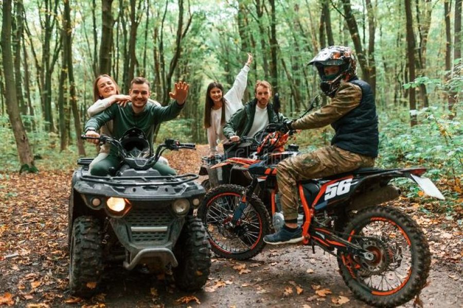Balade en moto-cross à la Palmeraie